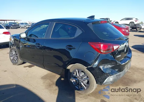2020 Toyota Yaris Le z USA, uszkodzony, nr VIN 3MYDLBJV9LY702098